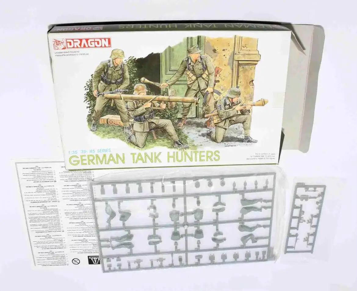 Dragon  6034 1/35 German Tank Hunters (4 Figures) ‘39-‘45 Series