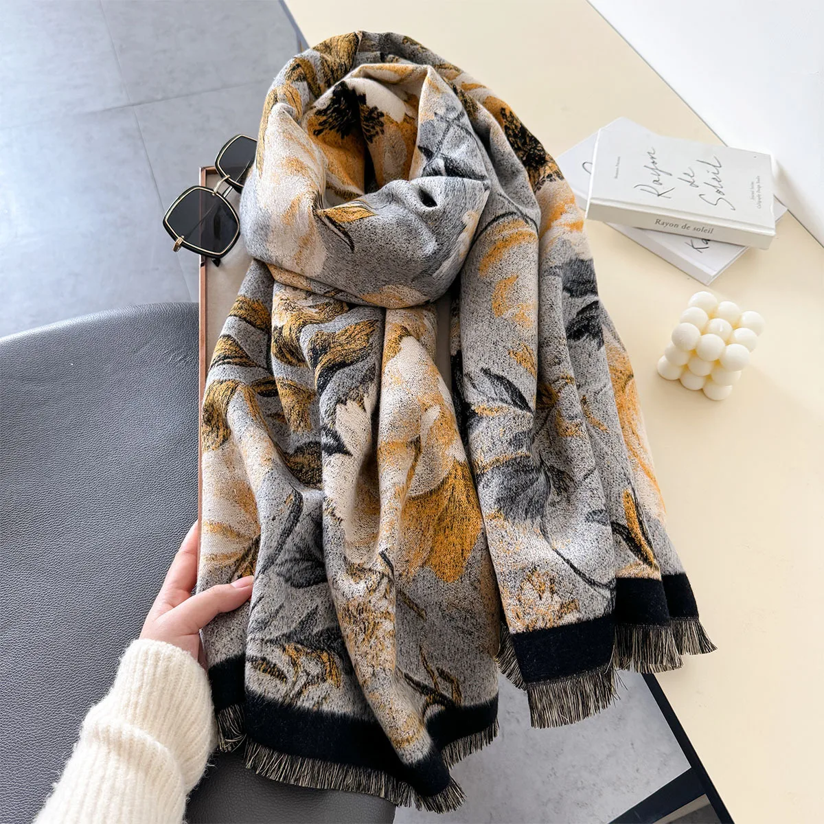 2024 Fashion Autumn Winter Warm Cashmere Long Scarf Flower Pattern Tassel Women Thicken Wrap Shawl Lady Muffler Pashmina Luxury