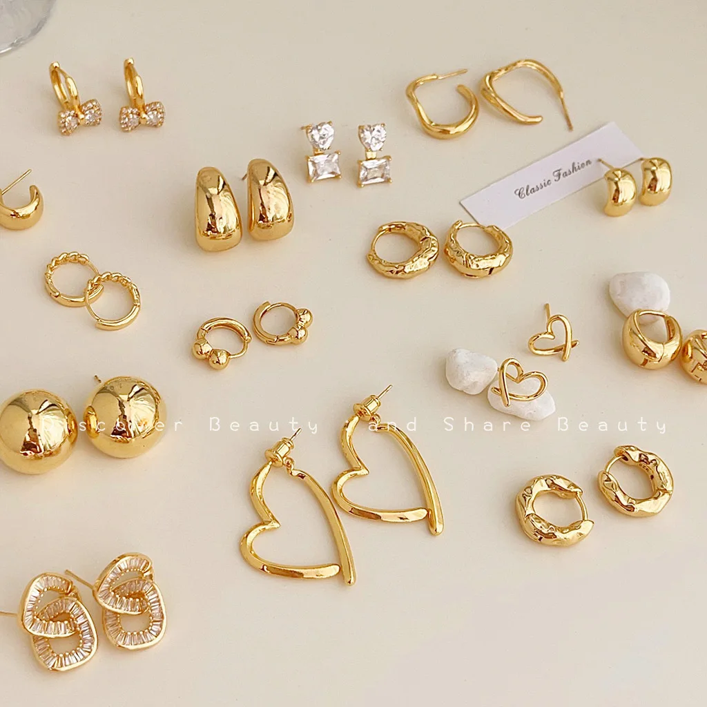 

DIY accessories Plated 18K light luxury style stud earrings female niche design cold wind geometric earrings personalized versat