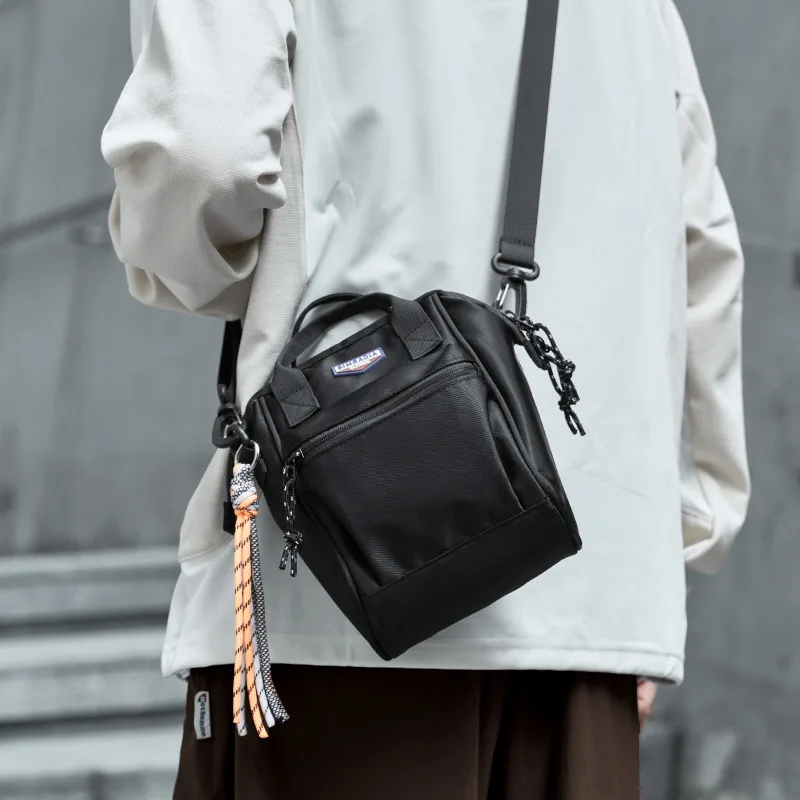 

Fashion Casual Chest Bag for Men, Crossbody Sling Shoulder Pack, Lightweight Commuter Small Messenger Purse