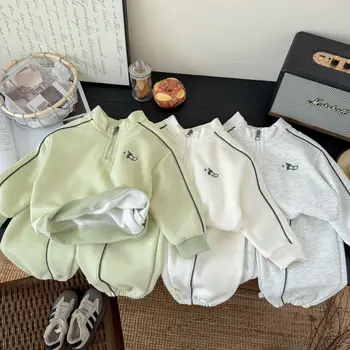 Half-Zip Kids Tracksuit 1