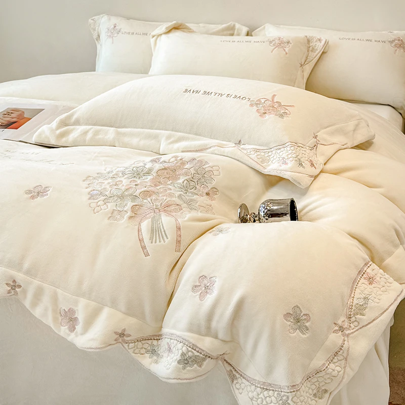 Luxury Velvet Bedding Set Bouquet Bow Floral Embroidery Duvet Cover Set Fluffy Warm Winter Bed Linen Queen King Full Size 4Pcs