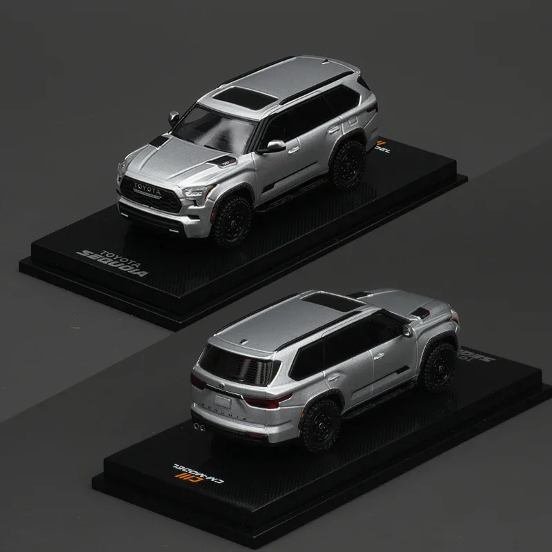 CM en Stock 1:64 Toyota Sequoia XK80 TRD Pro modèle de voiture Collection jouets argent gris moulé sous pression Diorama
