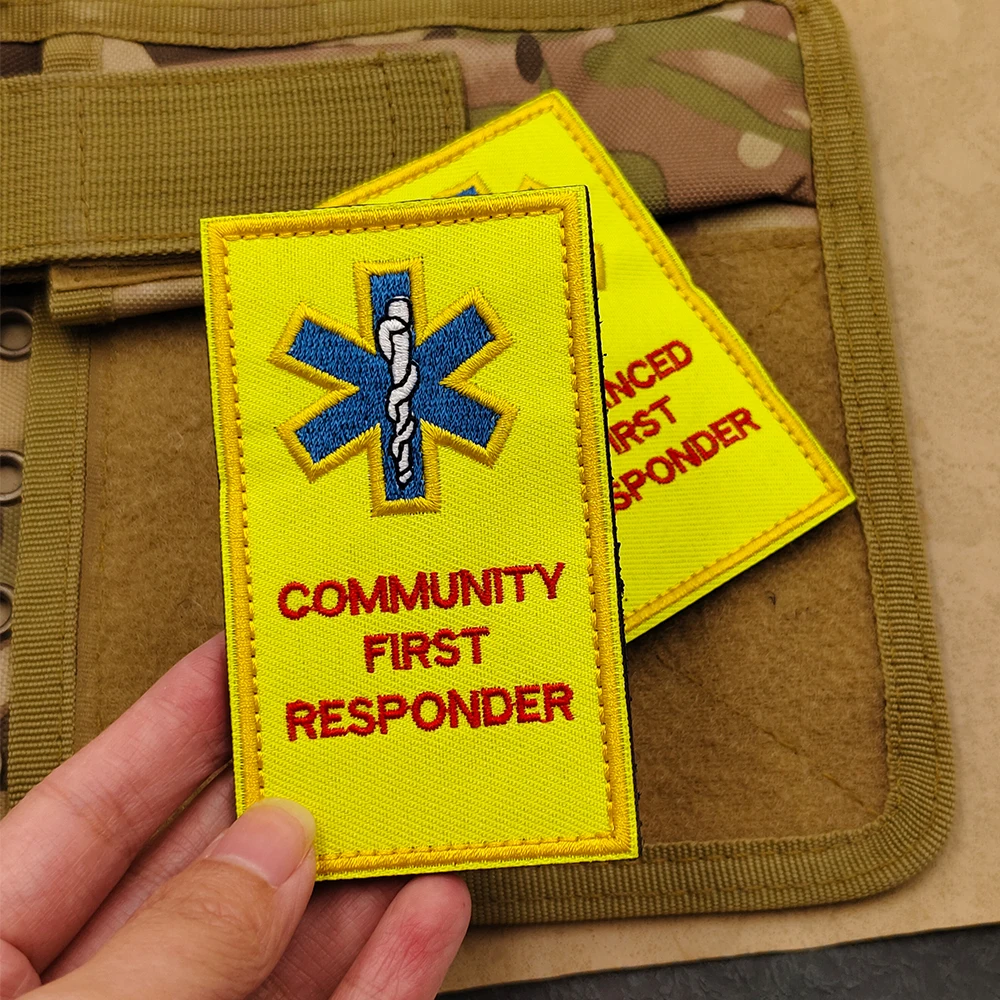 แผ่นปักลายช่วยเหลือฉุกเฉิน ขนาด 5x9 ซม. สำหรับผู้ช่วยเหลือฉุกเฉิน ป้ายช่วยชีวิตกลางแจ้ง แผ่นปักลายทางยุทธวิธี ติดกระเป๋าเป้