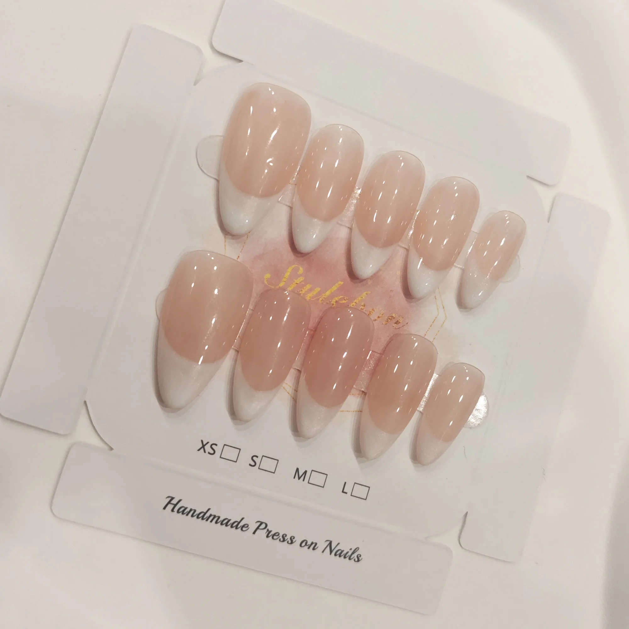 

10pcs Handmade Press on Nail Art Classic French Almond Cat-Eye Nude Full-Coverage Nail Tips Detachable Wearable Nail for Women