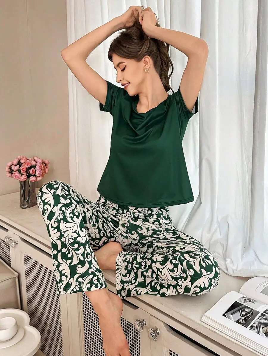 Womens 2-Piece Loungewear: Rich Green Short Sleeve Top With White Vintage Damask Print Cropped Wide Leg Pants
