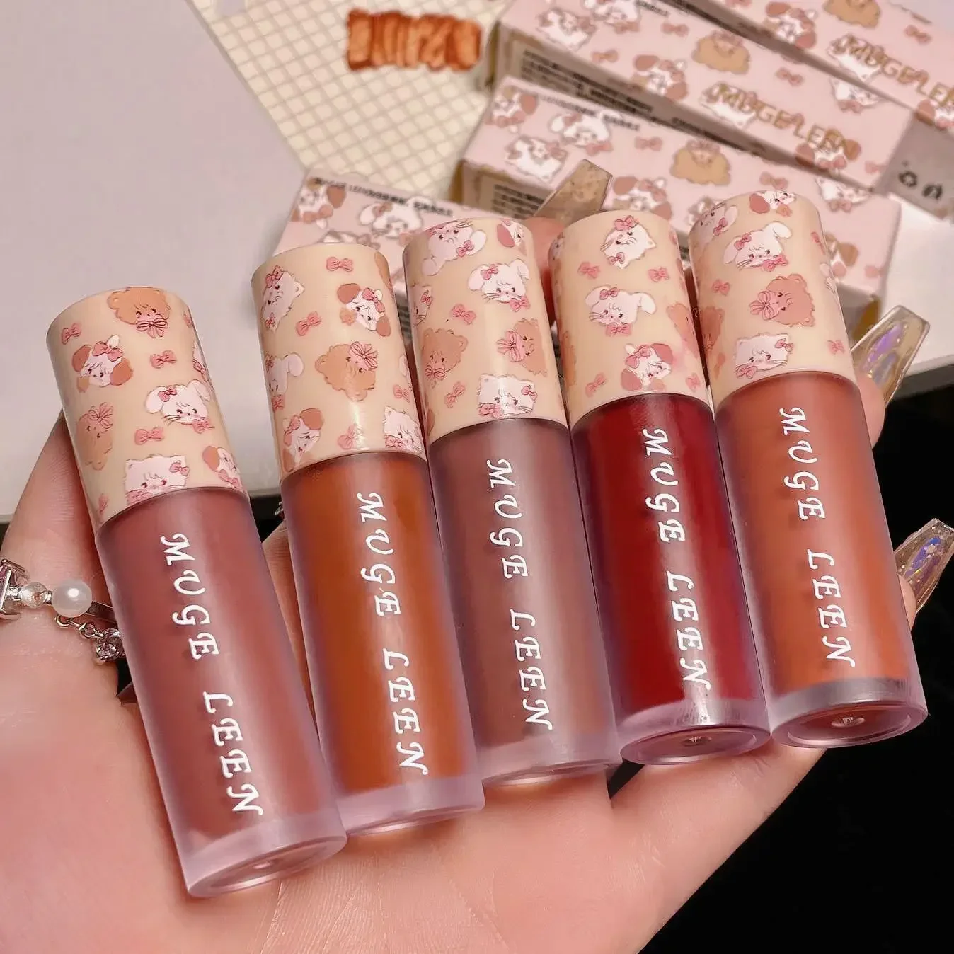 Cute Velvet Lip Mud Matte Lasting Lip Glaze Waterproof Non-Stick Lip Gloss Stain Liquid Lipstick Pigment Korean Girls Cosmetics