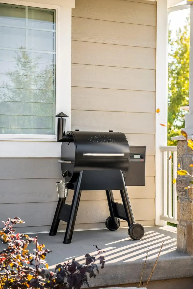 Traeger Grills Pro 575 Electric Wood Pellet Grill and Smoker with WiFi and App Connectivity, Black