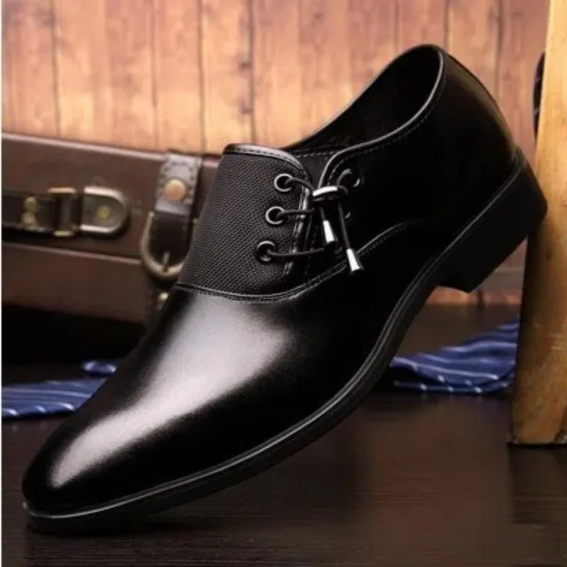 Zapatos Retro puntiagudos para hombre, calzado de cuero brillante, transpirable, informal, pulido, negocios, boda