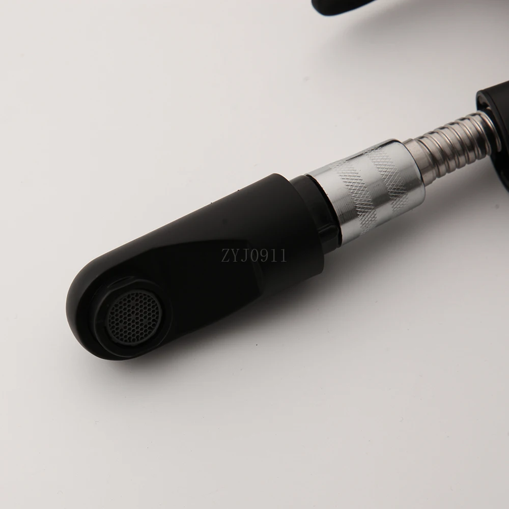 Bathroom Basin Mixer Faucet Deck Mounted Chrome Polish Pull Out Stream Spray Hot & Cold Mixer Matte Black Faucet