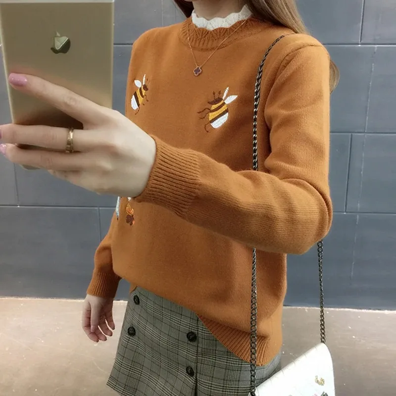 Korean Embroidery Little Bee Loose Warm Knitwear Jumpers Ladies Fashion New 2024Autumn Women Sweater Pullover Winter Tops