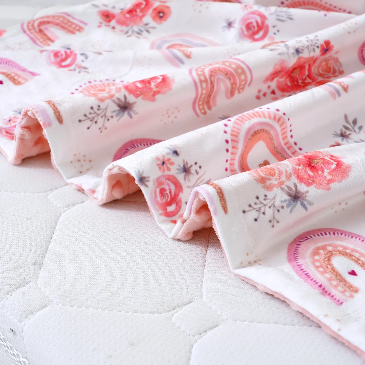 2 Layers Warm Baby Quilt Soft Baby Bean Blanket Infant Thick Quilt Swaddle Wrap Blanket Warm Newborn Stroller Cover