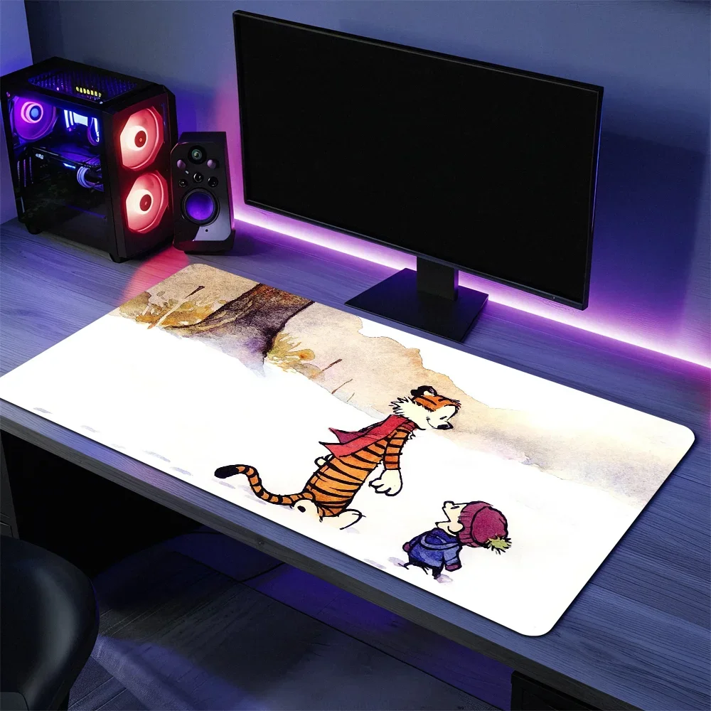 Calvin en H-Hobbes Leuk voor pc Grote muismatten Bureau-gamingmuismat Gestikte randen Antislip rubberen basis Verlengde muismatten