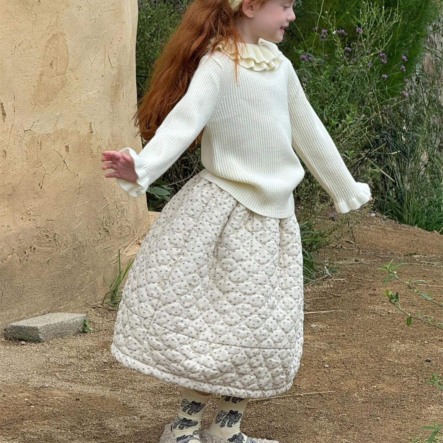 

Полуюбка для девочек, зима 2024, новая утолщенная и универсальная полуюбка с цветочным принтом, милая и милая повседневная модная повседневная элегантная одежда