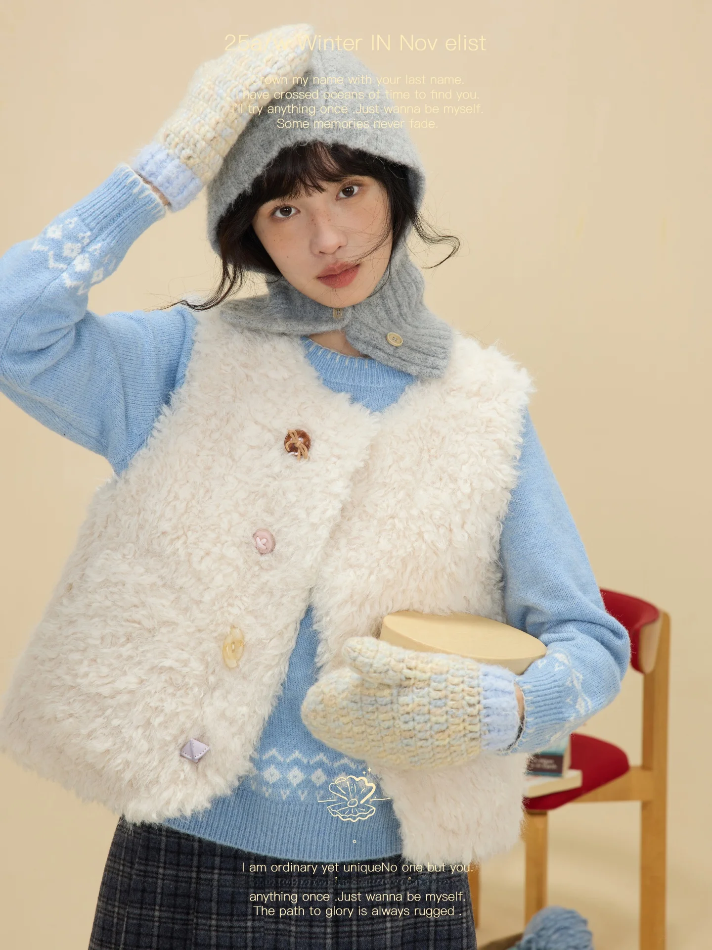 

Nov Et Women's ort Crop Jaet Lamb Fur Vest Outerwear round Ne Button Detail Leather And Fur Blend Faionable Coat