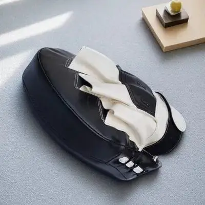 

Boxing Pad Taekwondo Kick Shield Ergonomic Grip Waterproof Artificial Punching Mitt Focus Mitt Martial Arts Training