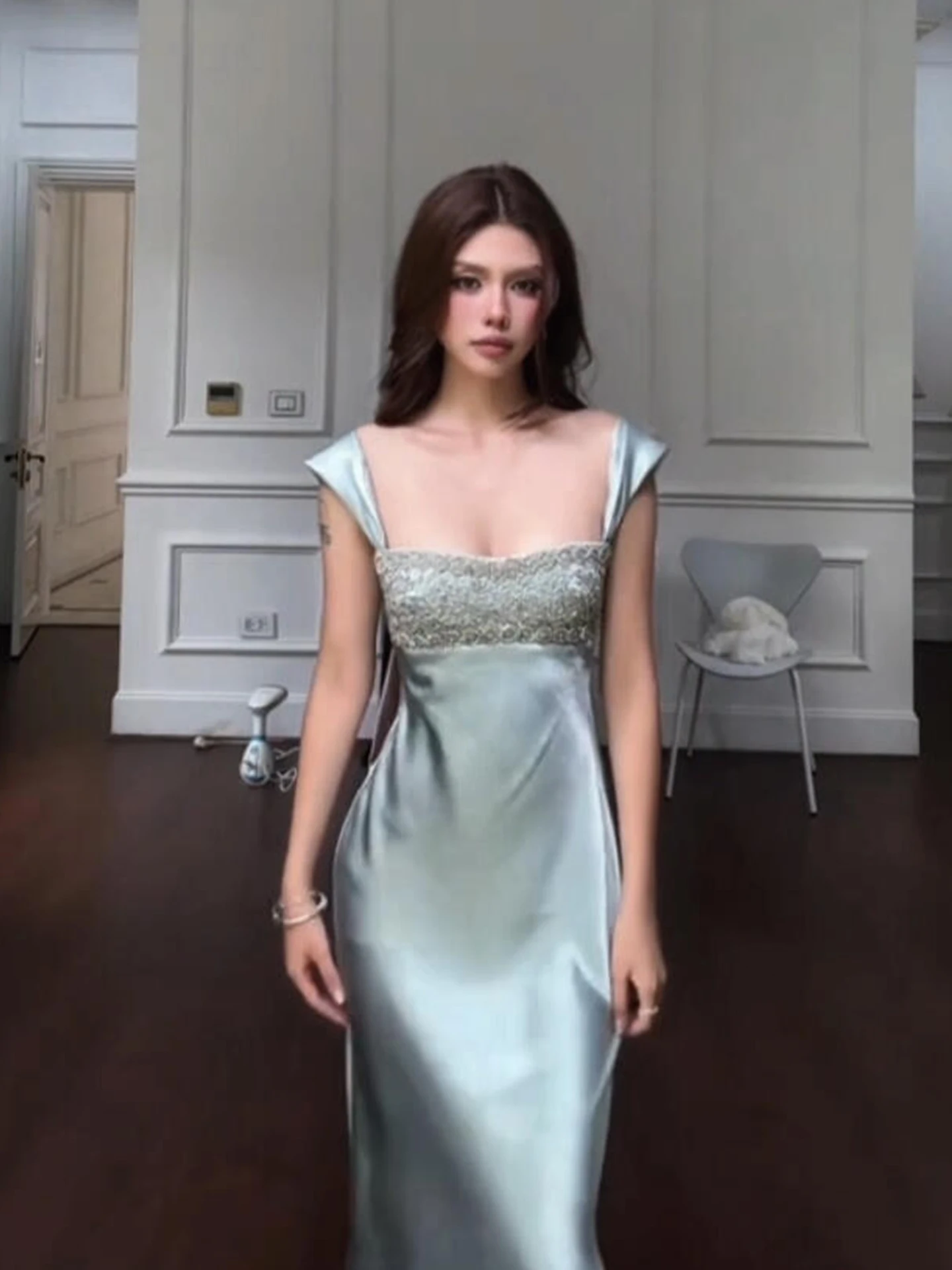 

XZY Ele Heavy Embellied Strap Satin Gown Women's High-End Sensation Beautiful immering Dr French Sle Slim Fit Lo...