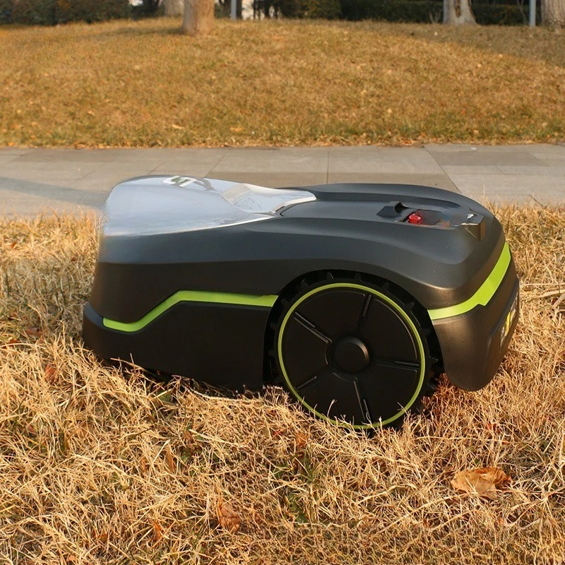 Lawn Mowing Robot, New Energy Court Grass Crushing , Intelligent Borderless Lawn Mower