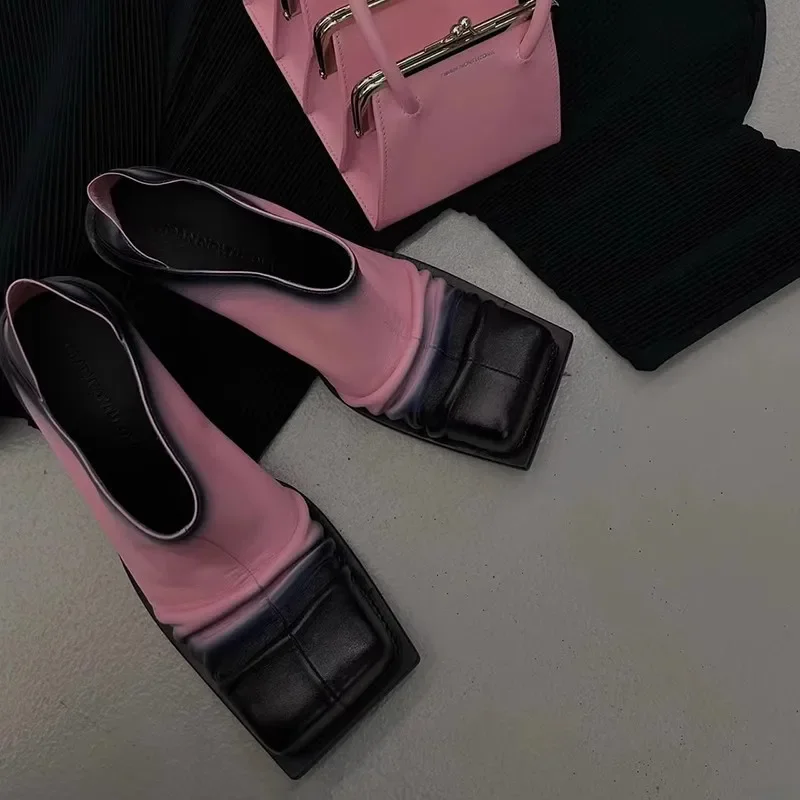 Retro การจับคู่สีสแควร์ Toe Chunky ส้นรองเท้าหนังผู้หญิง 2025 SLIP บนจีบรองเท้าส้นสูง Muller รองเท้าผู้หญิงสีชมพูสีน้ําตาล