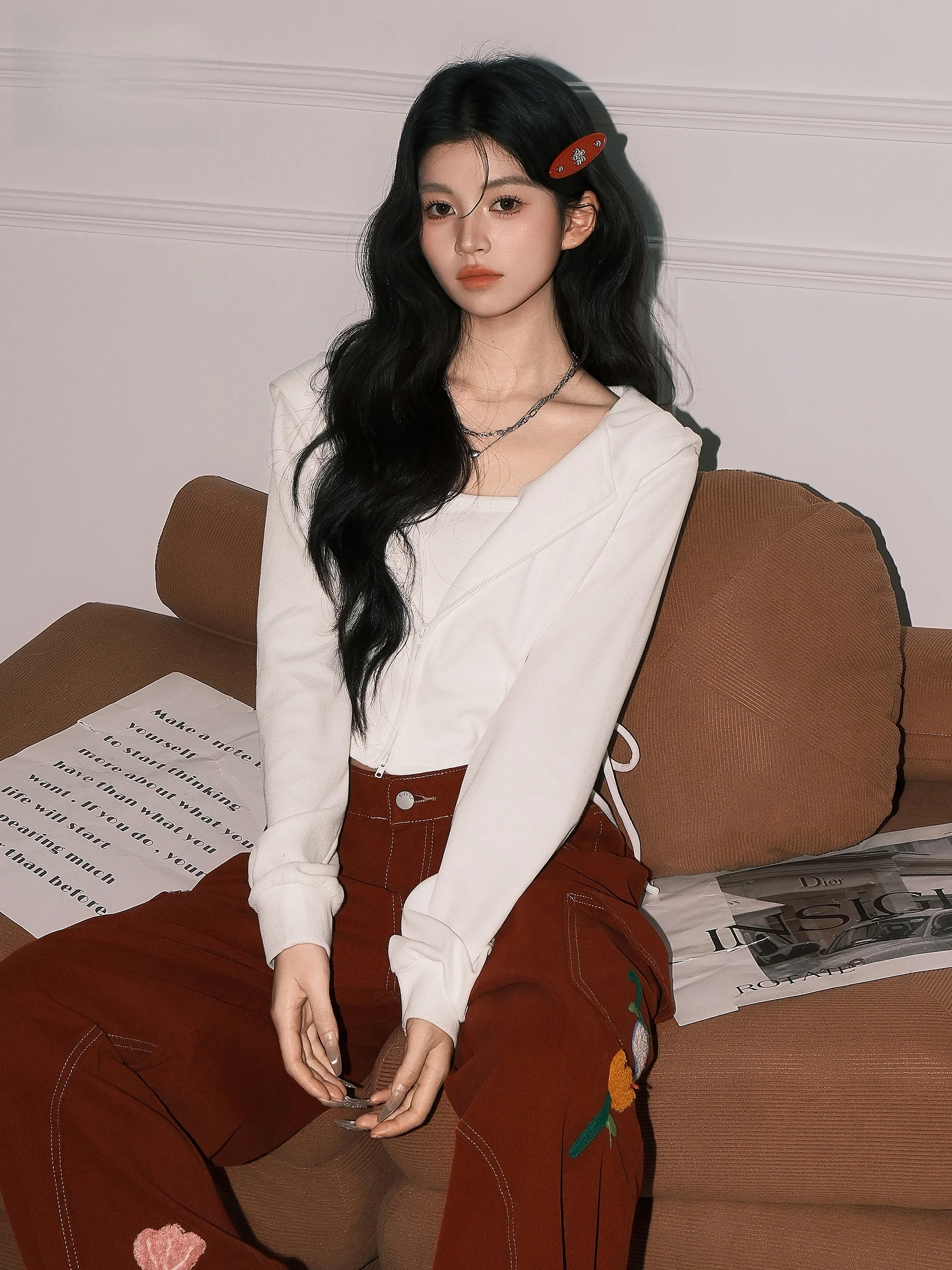 

Белый повседневный модный комплект для женщин: летний новый стиль, свитшот с завязками и коротким рукавом, комплект из двух предметов с круглым вырезом