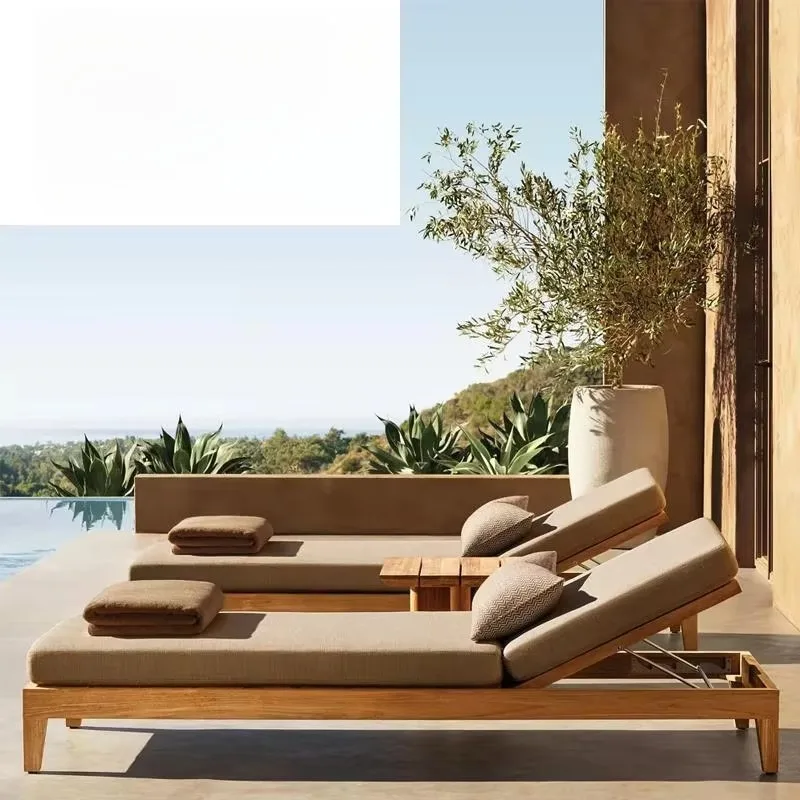 سرير أريكة حديث في الهواء الطلق لحمام السباحة، سرير نهاري للفندق، كرسي استرخاء للتشمس في الحديقة، كرسي خشبي من خشب الساج قابل للتعديل