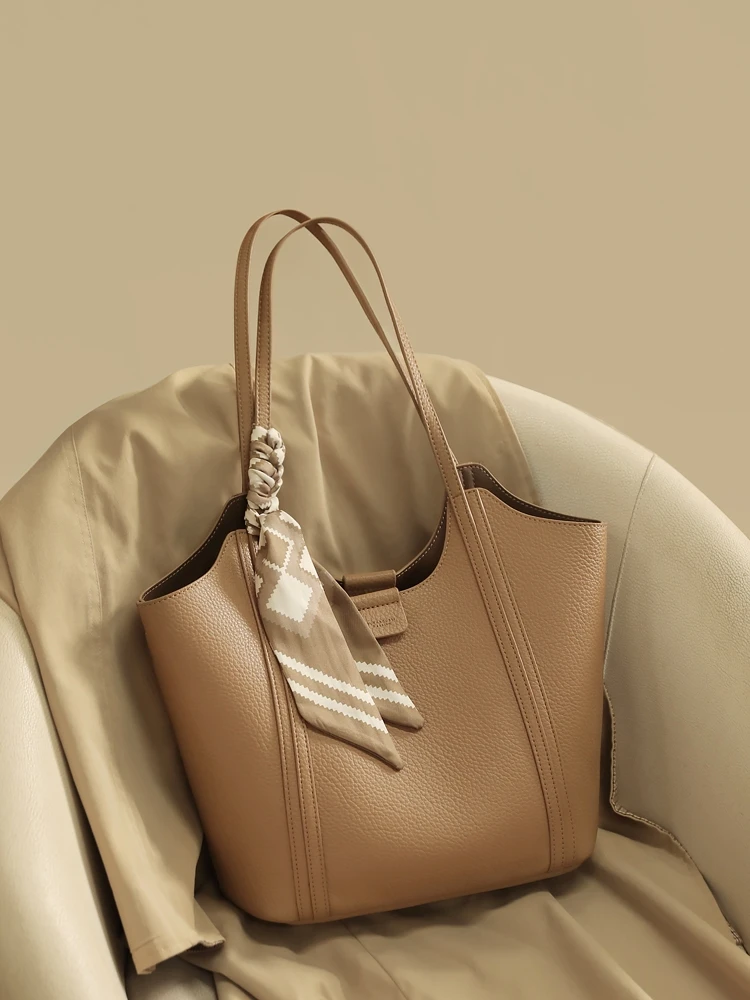 Women\'s Large Capacity Shoulder Bag armpit bag Ladies Genuine Leather Commuter Shopper Bags High Quality Luxury Handbag Big tote