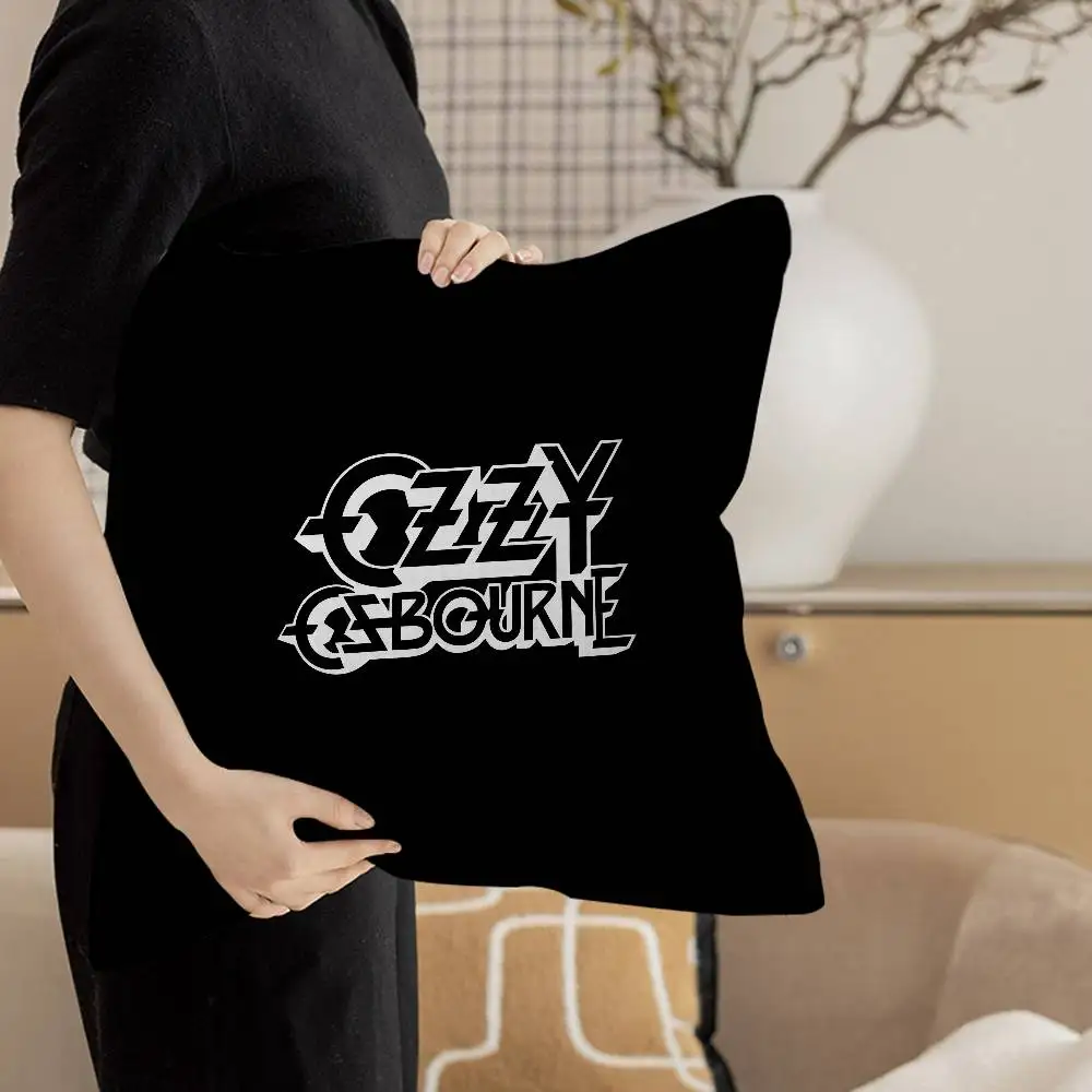 غطاء وسادة شخصي بشعار Ozzy Osbourne لغرفة نوم الأطفال وديكور الحفلات البرية كيس وسادة هدية عيد ميلاد للأطفال