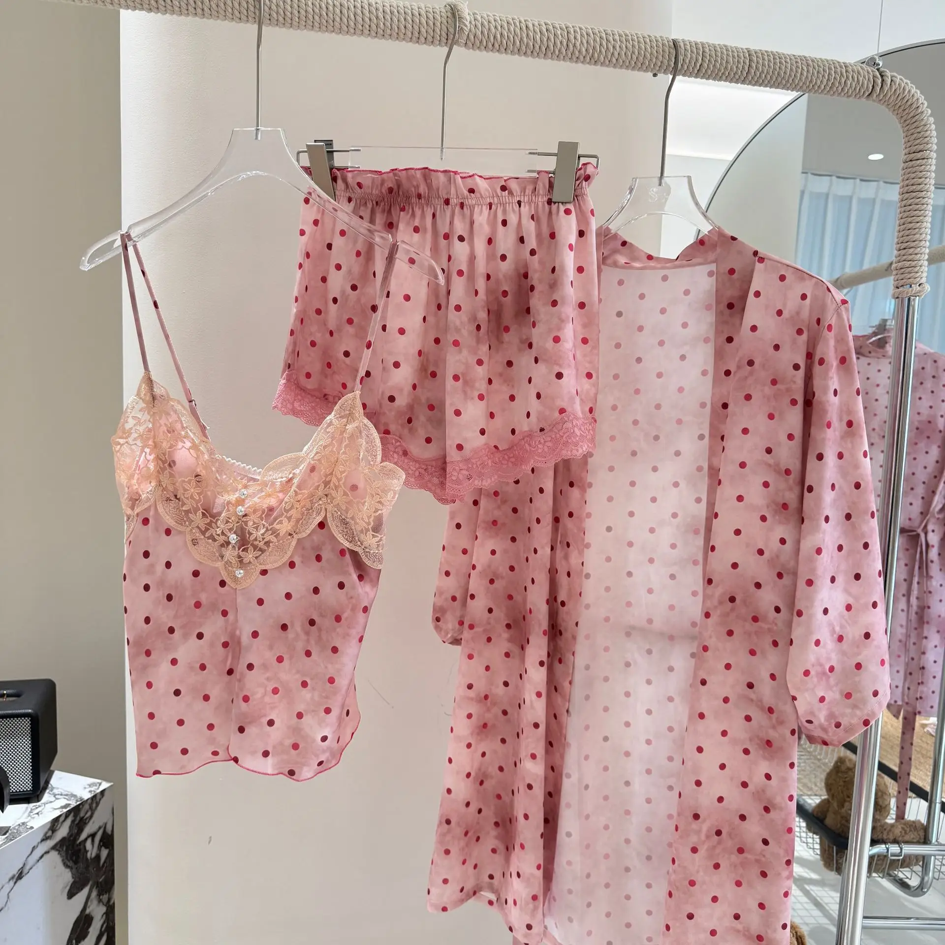 

Pink Kimono Bath Robe Sling Shorts Female 3PCS Sleepwear Set Loose Polka Dot Print Satin Lady Sexy Home Wear