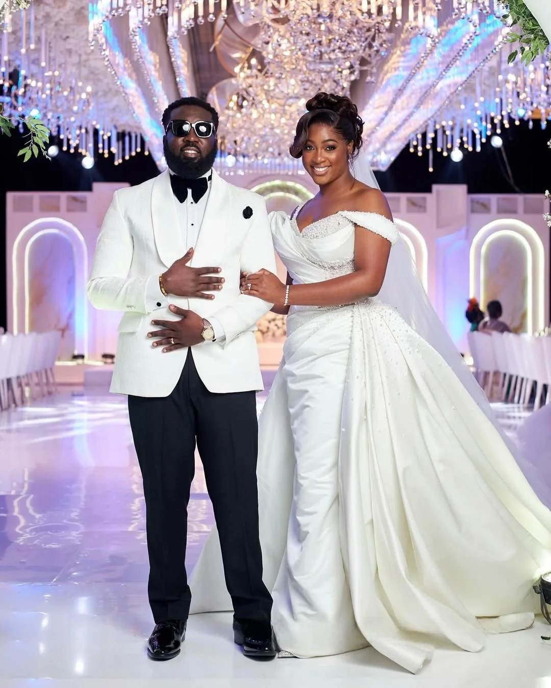 تخصيص قبالة الكتف الأفريقي تسلق اللؤلؤ فستان الزفاف Vestido De Noiva انفصال قطار الساتان الطيات زي العرائس #5