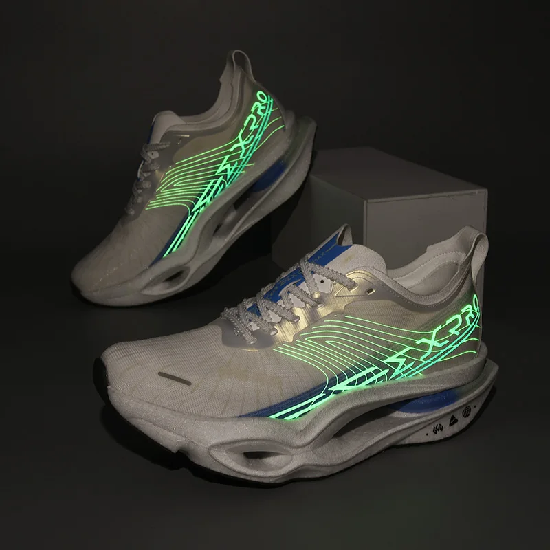 Couple Carbon Plate Running Shoes Ultra-Light Breathable Anti-Slip Sport Shoes Shock Absorption Wear Resistant Casual Sneakers view 3