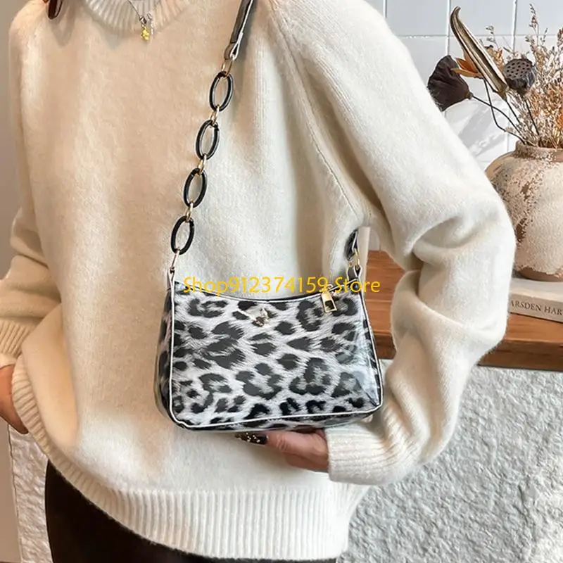 

G5AE Lightweight PU Women's Underarm Bag Fashion Leopards Print Adjustable Chain Strap for Daily Use