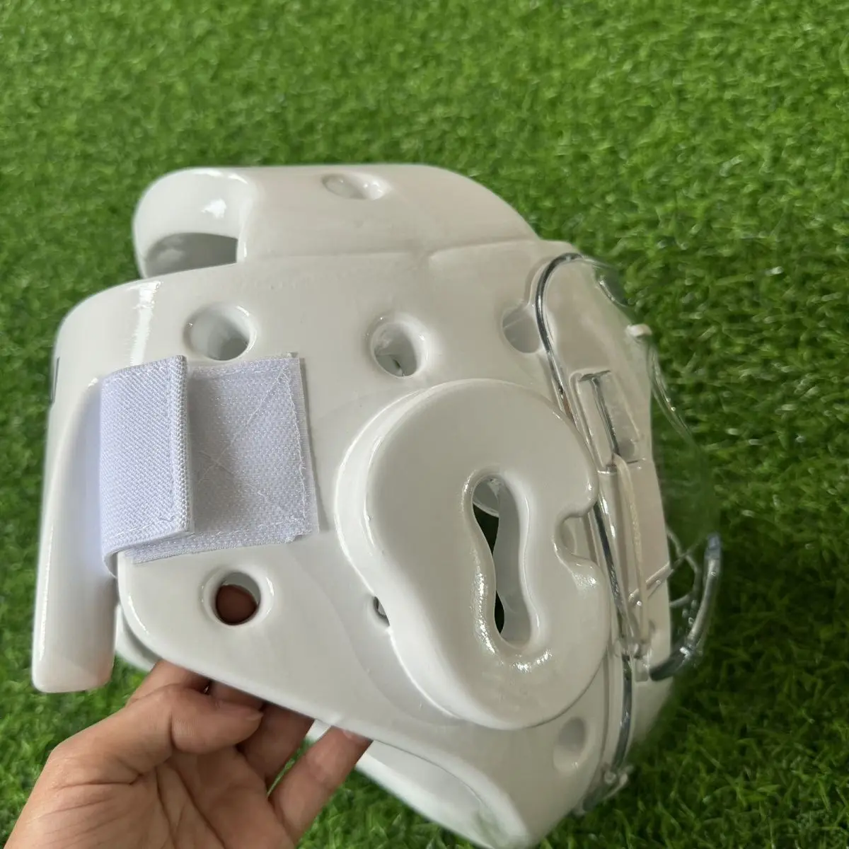 Casco da karate WKF/Protezione per la testa per bambini e adulti, allenamento e competizione, completamente chiuso, per ragazzi e ragazze, bianco