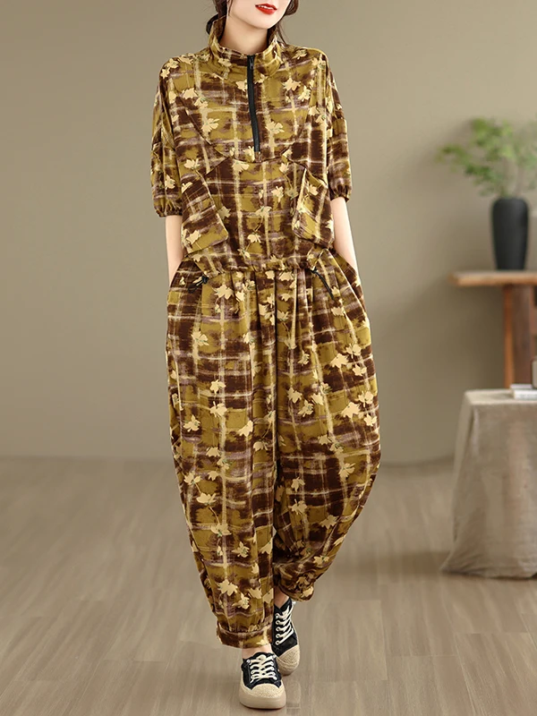 

Модный комплект из двух предметов: брюки-харлан с рукавами «летучая мышь» и топ. Повседневный летний новый комплект элегантной женской одежды, омолаживающий образ.