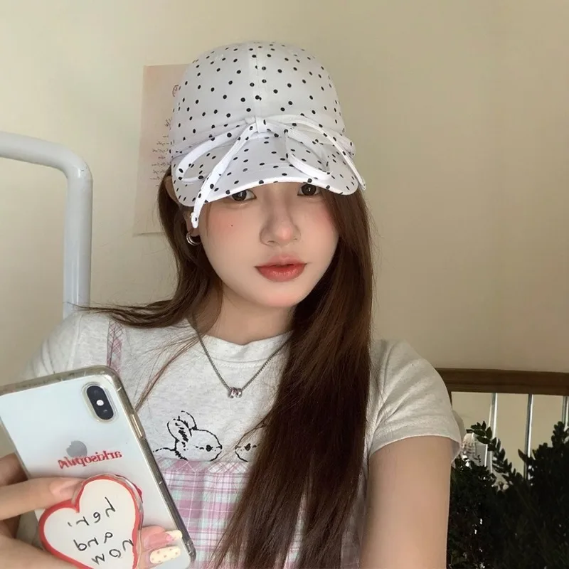 

"Adorable Polka Dot Bow Hat – Adjustable Women's Baseball Cap, Trendy & Face-Slimming"