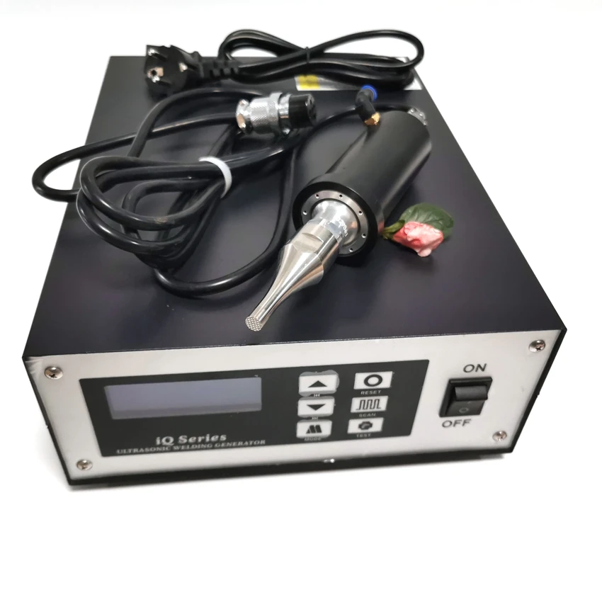 28khz/35khz/40khz Automatic Frequency-tracking Ultrasonic Welding Machine Generator With Transducer