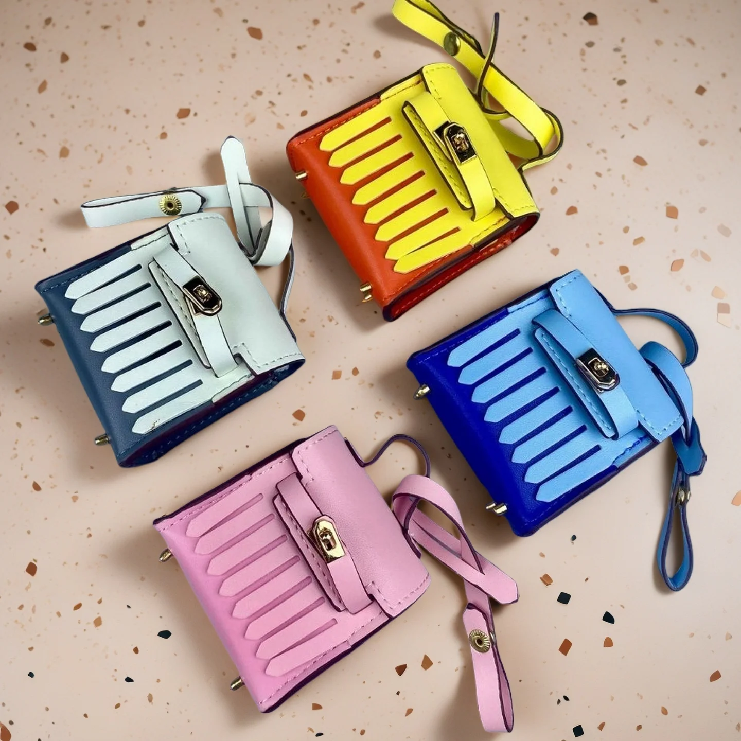 

Двухцветный мини-чехол для наушников — сумка с кисточками из искусственной кожи и съемный брелок