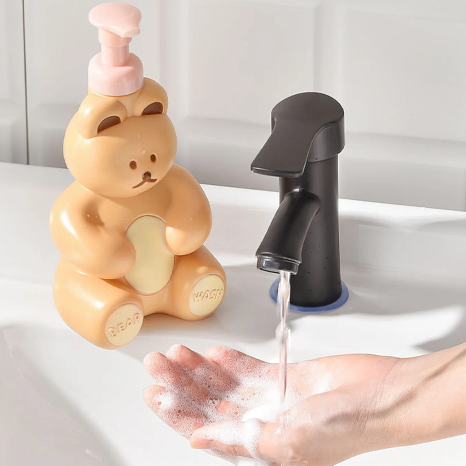 

500ml Foaming Soap Bottle Bear Shape Empty Plastic Mousse Facial Cleanser Pump Bottle Travel Refillable Lotion Shampoo Dispenser