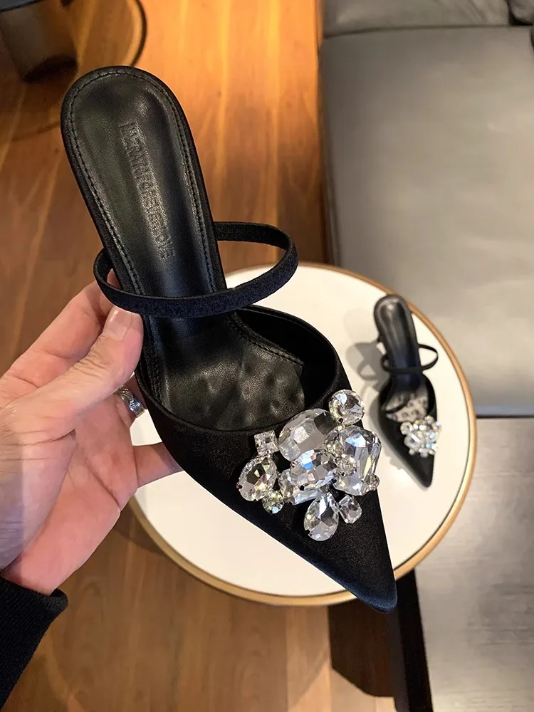 

Атласные тапочки с острым носком и стразами, черные туфли без шнуровки на шпильке, женская обувь на мелком высоком каблуке Sandalias Mujer