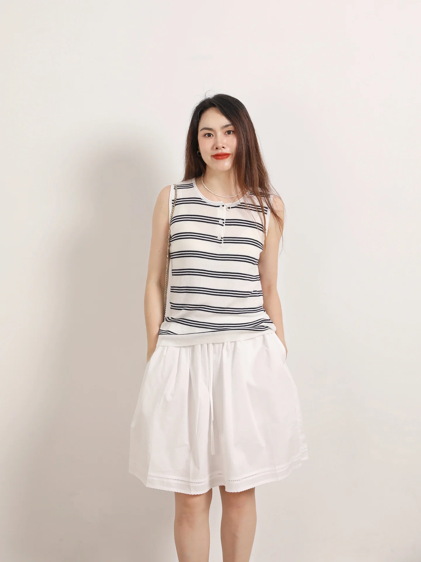 

Material Stripe Pattern Svel Button Collar Vest Summer New Sle Versatile Women's Top Slim Fit Single Piece