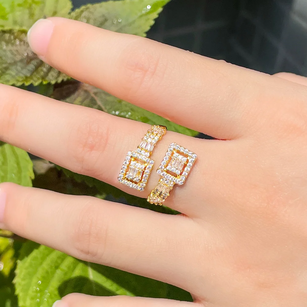 CWWZircons Chic Square Cubic Zirconia Paved Bright Geometric Adjustable Rings for Women Engagement Wedding Banquet Jewelry R216