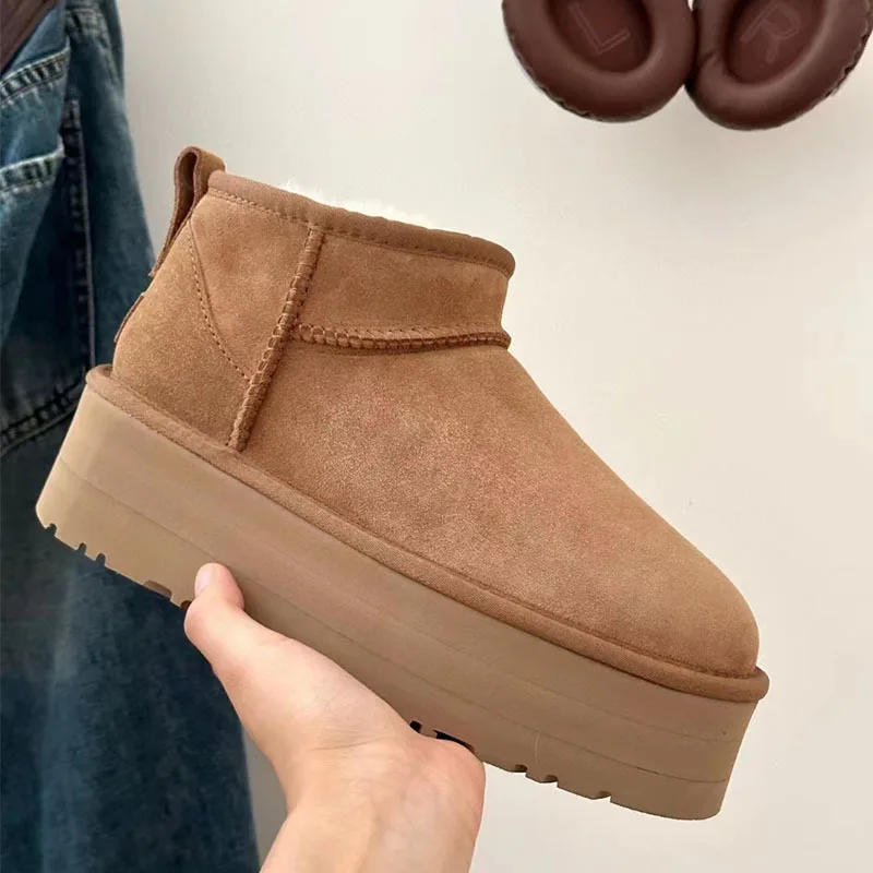 Nuevas botas de nieve cálidas, antideslizantes y cómodas para mujer con suela gruesa y suela gruesa para invierno 2025