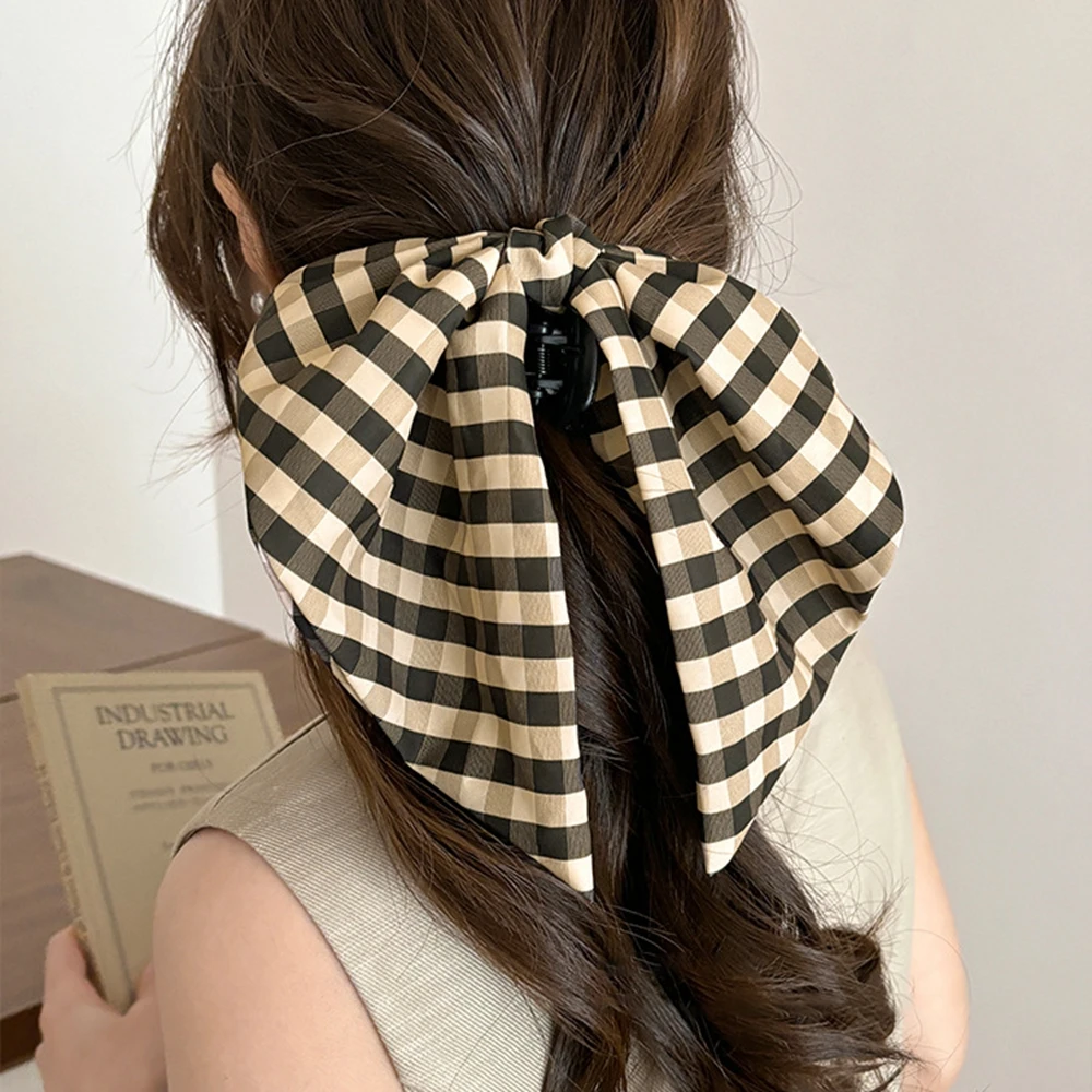 AuraVita Exclusive Resin Grid Fabric Bowknit Hair Claw Party Creative Claw Clip Women's Elegant Hair Accessories Gift Wholesale