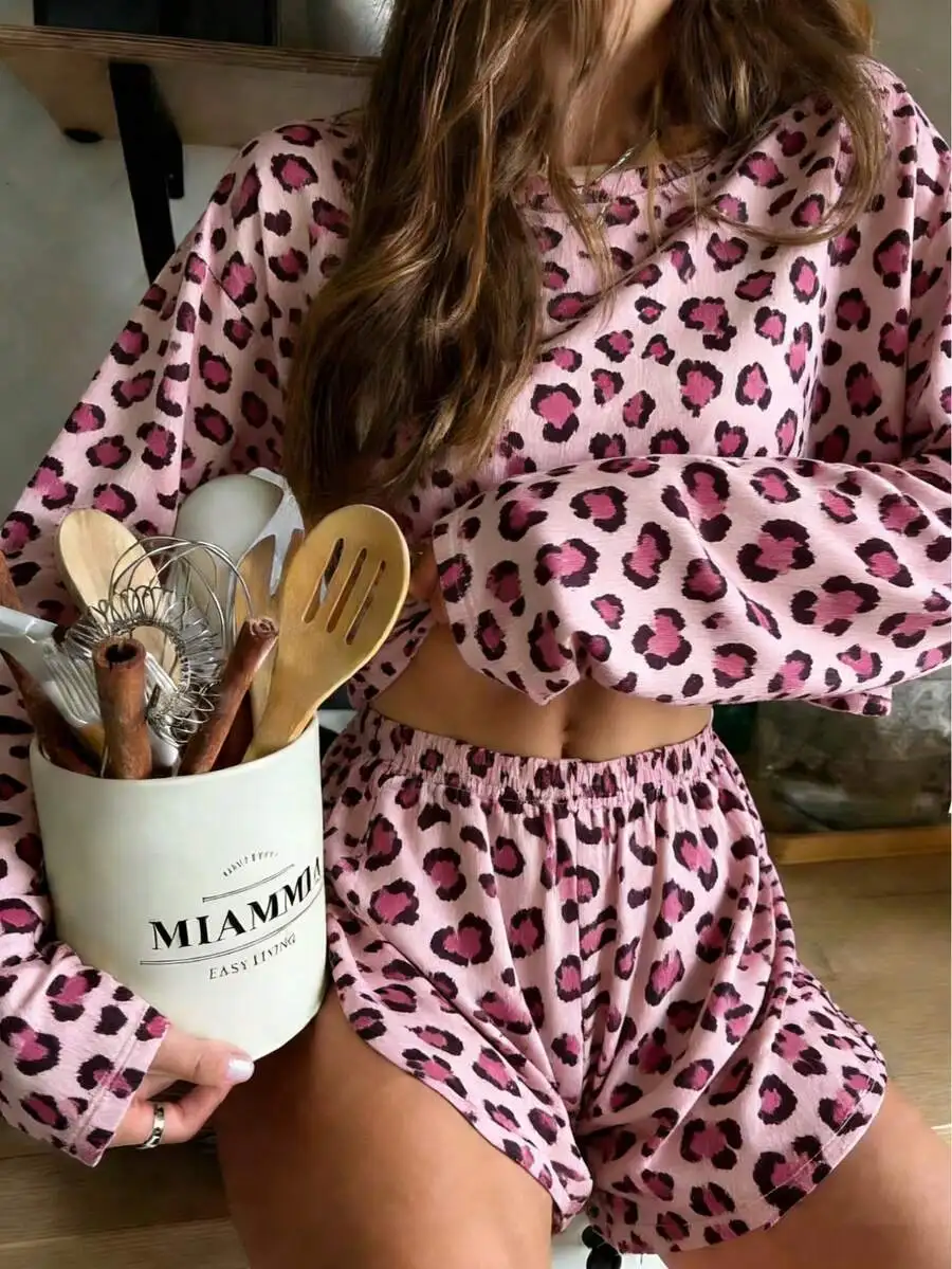 Women Comfortable Round Neck Long Sleeve Leopard Print Pajama Set With Elastic Waist Shorts