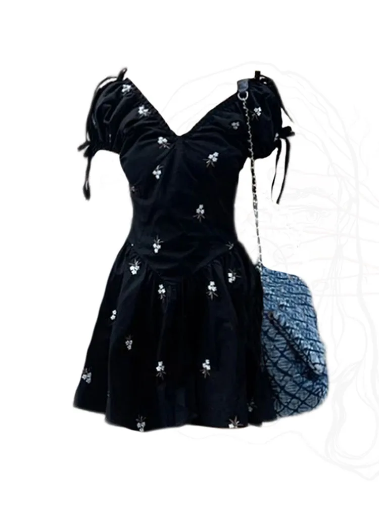 Elegant Fashion Sexy Slim Women Black Cutout Dress V-Neck Sweet Print Party Gown Puff Sleeve Lace Up Frocks Streetwear Gothic