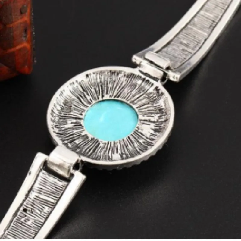 Unique Design Silver-plated Turquoise Bracelet with Ethnic Flavor, an Excellent Option for Fashionable Women