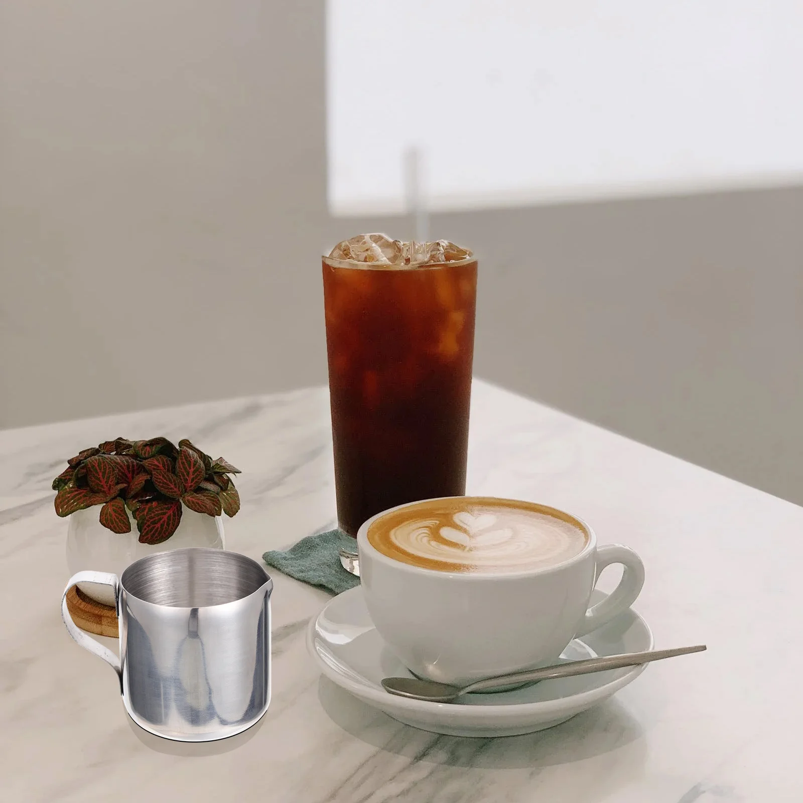 

Lightweight Stainless Steel Milk Frother Cup Easy Clean Milk Frothing Pitcher for Restaurant Cafe Use Frothing Cup