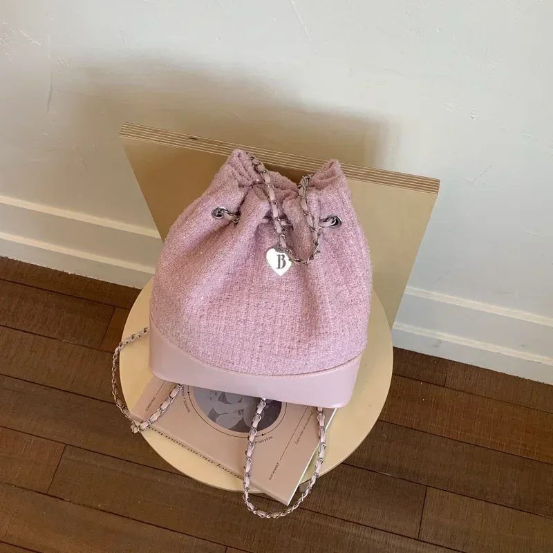 

2025 Cute Heart-Shaped Tote Bag for Women Convertible Crossbody Shoulder Bag Compact Summer Handbag for Casual Everyday Use
