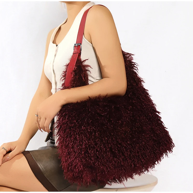 Lange, lockige, flauschige Plüsch-Umhängetasche, Y2k-Mädchenmode, große Damen-Winterhandtasche, einfarbige Tragetasche – Detail 13