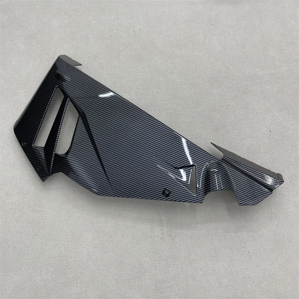 ABS motorcycle fairing is suitable for the underbody panel of CBR1000RR-R from 2025 - 2026 with carbon fiber paint.