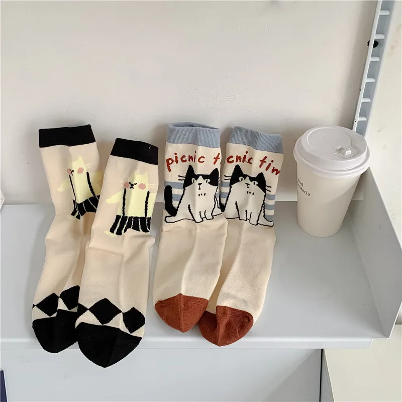 

New Cotton Socks Autumn Winter Cute Kawaii Harajuku Street Cartoon Cat Mid-tube Breathable Sweat Absorption Sports Student Sock